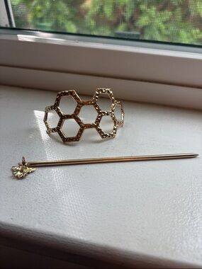 Gold Honeycomb and bee Hair Stick Set.